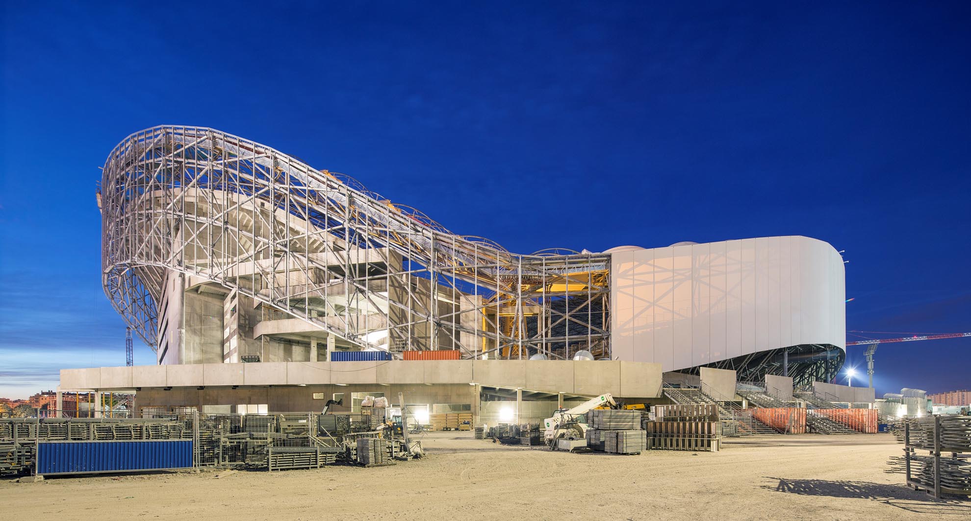 L'architecte du Vélodrome de 98 demande 480 000 euros à la Ville de  Marseille